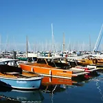 - D'automne: Agreable T3 Pour 4 Avec Balcon, Parking Et Proche - Fr-1-420-30 Arcachon