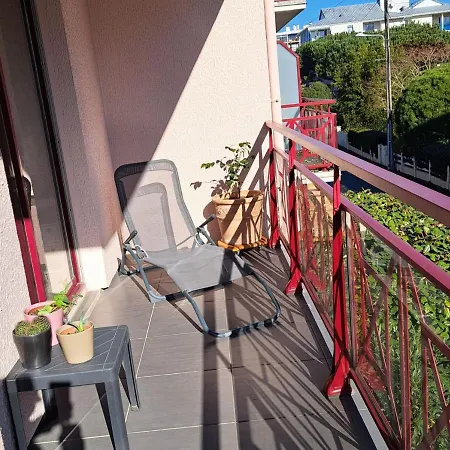 Apartamento - D'automne: T3 Pour 4 Avec Balcon, Parking Et Proche - Fr-1-420-30 *