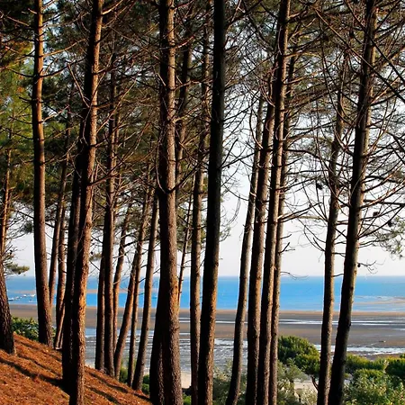 - D'automne: Agreable T3 Pour 4 Avec Balcon, Parking Et Proche - Fr-1-420-30 Apartman *